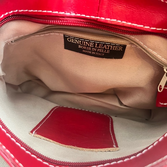 Vibrant Red Leather Crossbody Bag with Glossy Finish - Picture 8 of 14